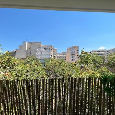 Chic Apt Near Acropolis - Avdi Square Атина Екстериор снимка